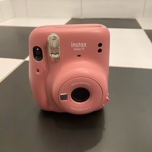 Fujifilm Instax Mini 11 Camera